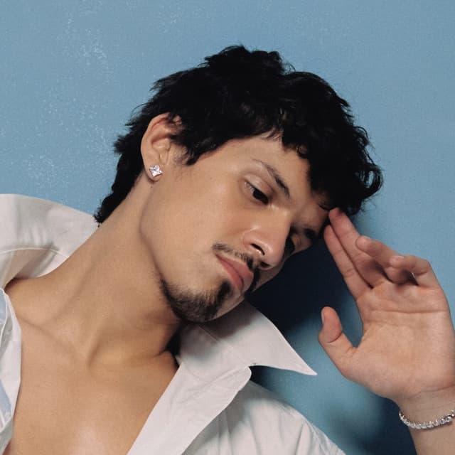 Artist - Omar Apollo