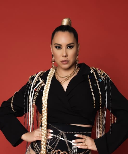 Artist - Srta. Dayana