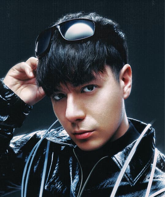 Artist - Omar Varela