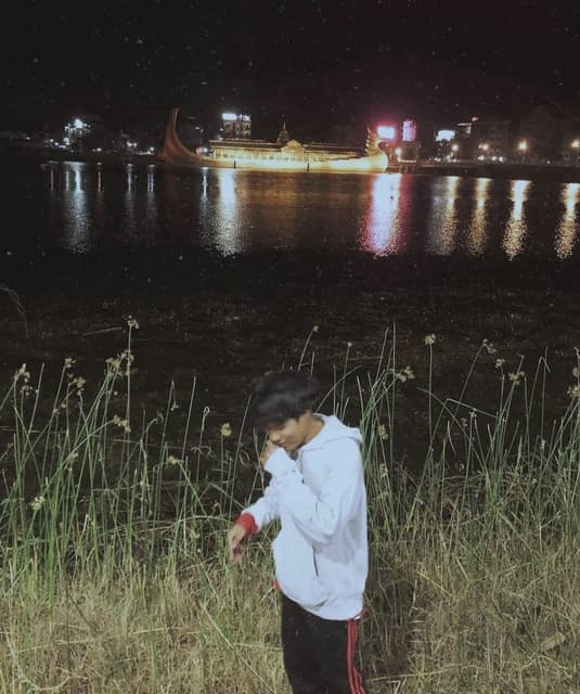 Artist - zenithlovesdaisy