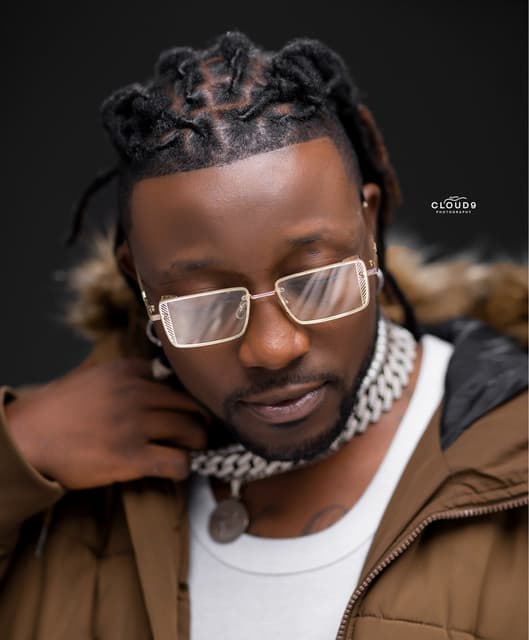 Artist - Zeze Kingston