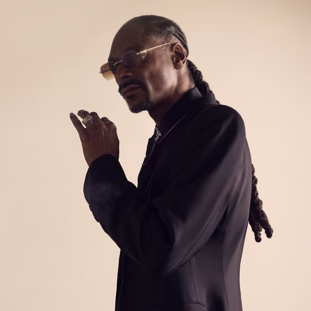 Artist - Snoop Dogg