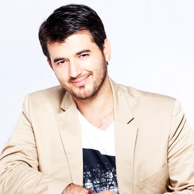 Artist - Labinot Tahiri