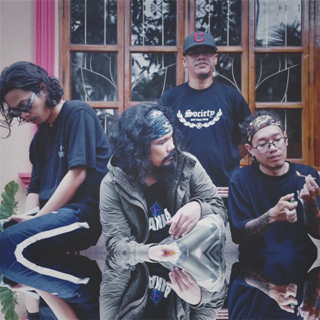 Artist - Nopetsallowed