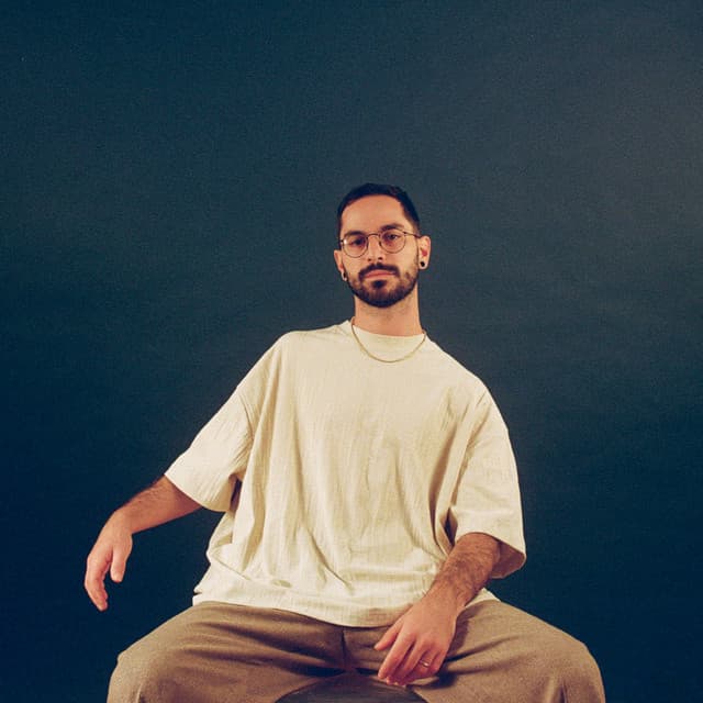 Artist - Ariel Shalom