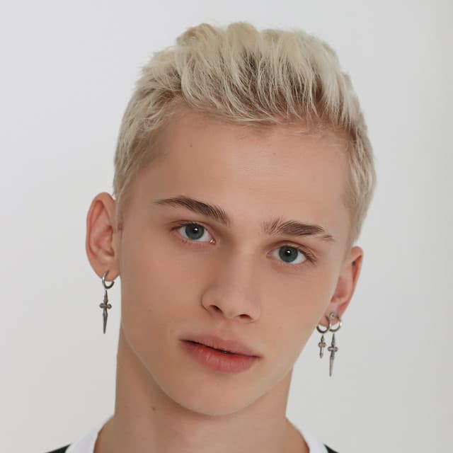 Artist - Даня Милохин