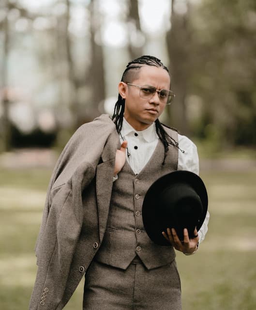 Artist - Wahyu Selow