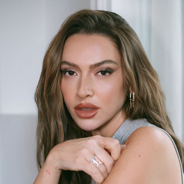Artist - Hadise
