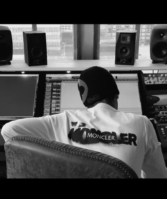 Artist - Foggyatthebottom