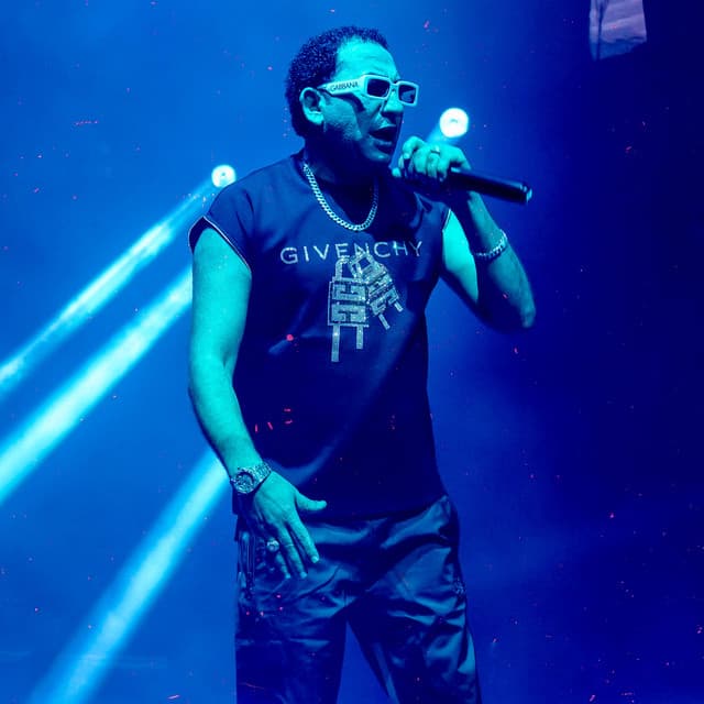 Artist - Shehta Karika