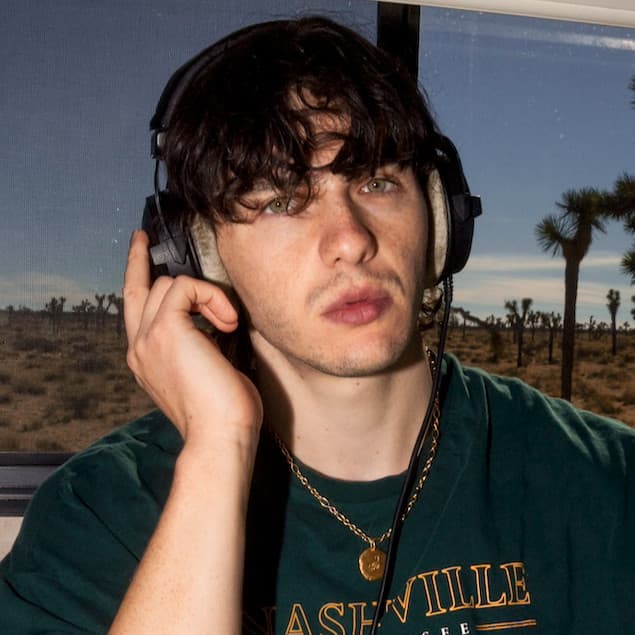 Artist - Petit Biscuit