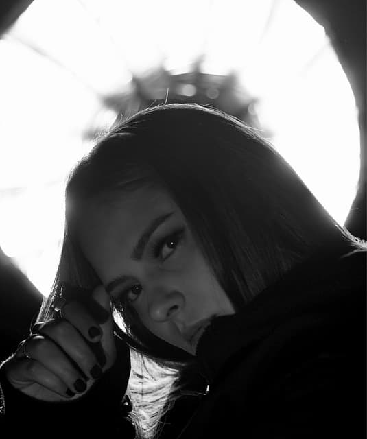 Artist - Myya's Diary