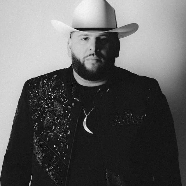 Artist - El Fantasma