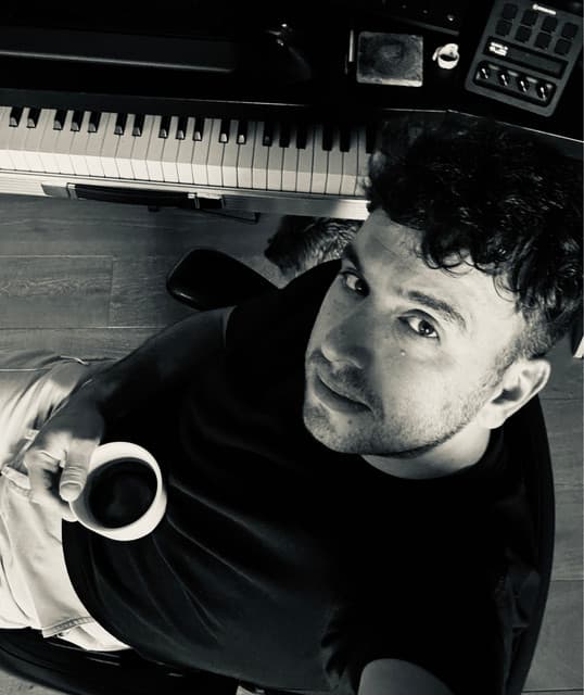 Artist - Hasan Ozsut