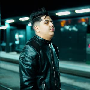 Song - Khalat Fiya Mara (feat. Aymen Boucenna)