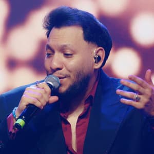 Continui sa te iubesc (Live)