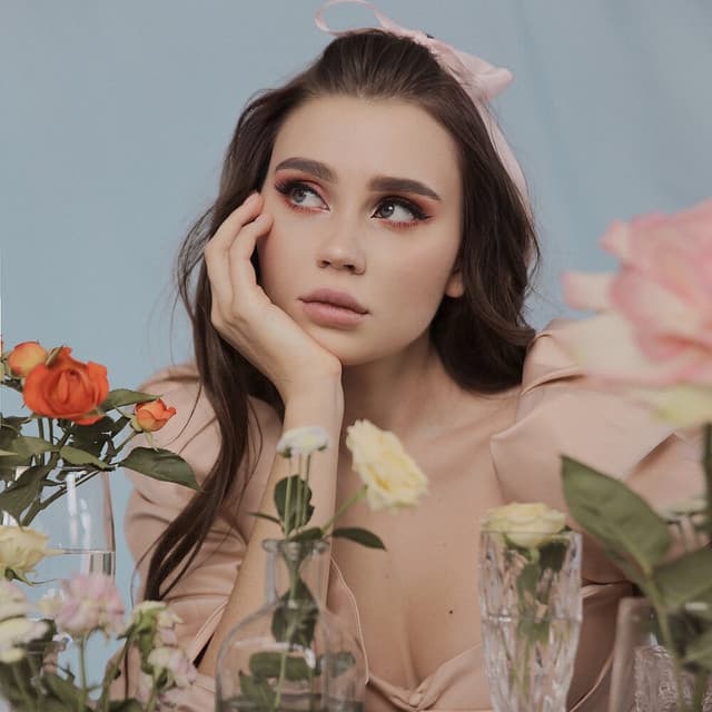 Artist - Юля Годунова