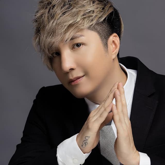 Artist - Lâm Chấn Khang