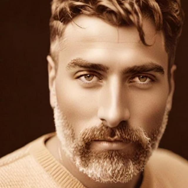 Artist - Hazar Yıldız