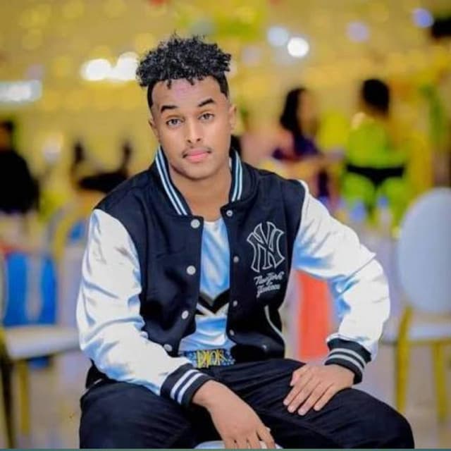 Artist - NASHAAD MUSTAFE