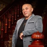 Niciodata-n viata nu m-am dat batut