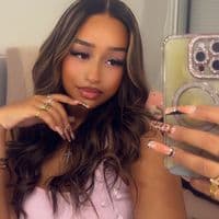 TikTok Account - laubaee_