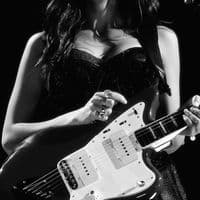 TikTok Account - mavie.ly