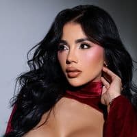 TikTok Account - karinagarciaoficiall