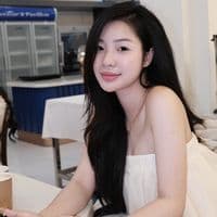 TikTok Account - meii_engg05