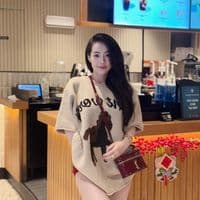 TikTok Account - ledangquynhanh1998