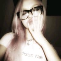 TikTok Account - sombrbaddie_slayyy