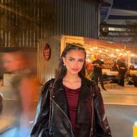 TikTok Account - dinaalkhudari