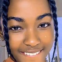 TikTok Account - ariana.bentley2