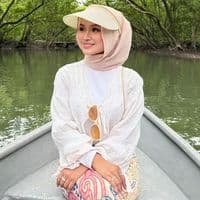 TikTok Account - nrfaziraa.__