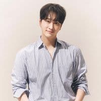 TikTok Account - hwang.chan.sung