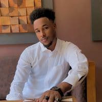 TikTok Account - azaam__portrait_studio