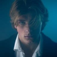 TikTok Account - y.yarntuelm