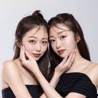 TikTok Account - hannahmina_twinsis