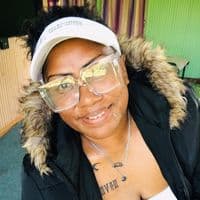 TikTok Account - dee_licious_mimah