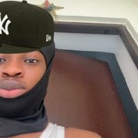 TikTok Account - vi_cto_ry2