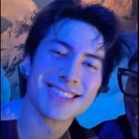 TikTok Account - reviez.edits