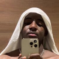 TikTok Account - its_.dav1d