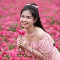 TikTok Account - huyentrang_dethuong