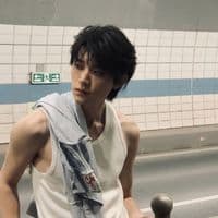 TikTok Account - kd1vswifyy