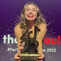 TikTok Account - elenaelsabbagh