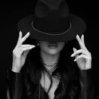 TikTok Account - e.l.i.s.s.a_