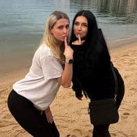 TikTok Account - prettylittleliarstrio