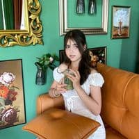 TikTok Account - estelle_1995studio