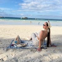 TikTok Account - hi_itsmeyanyan