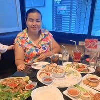 TikTok Account - monmom046